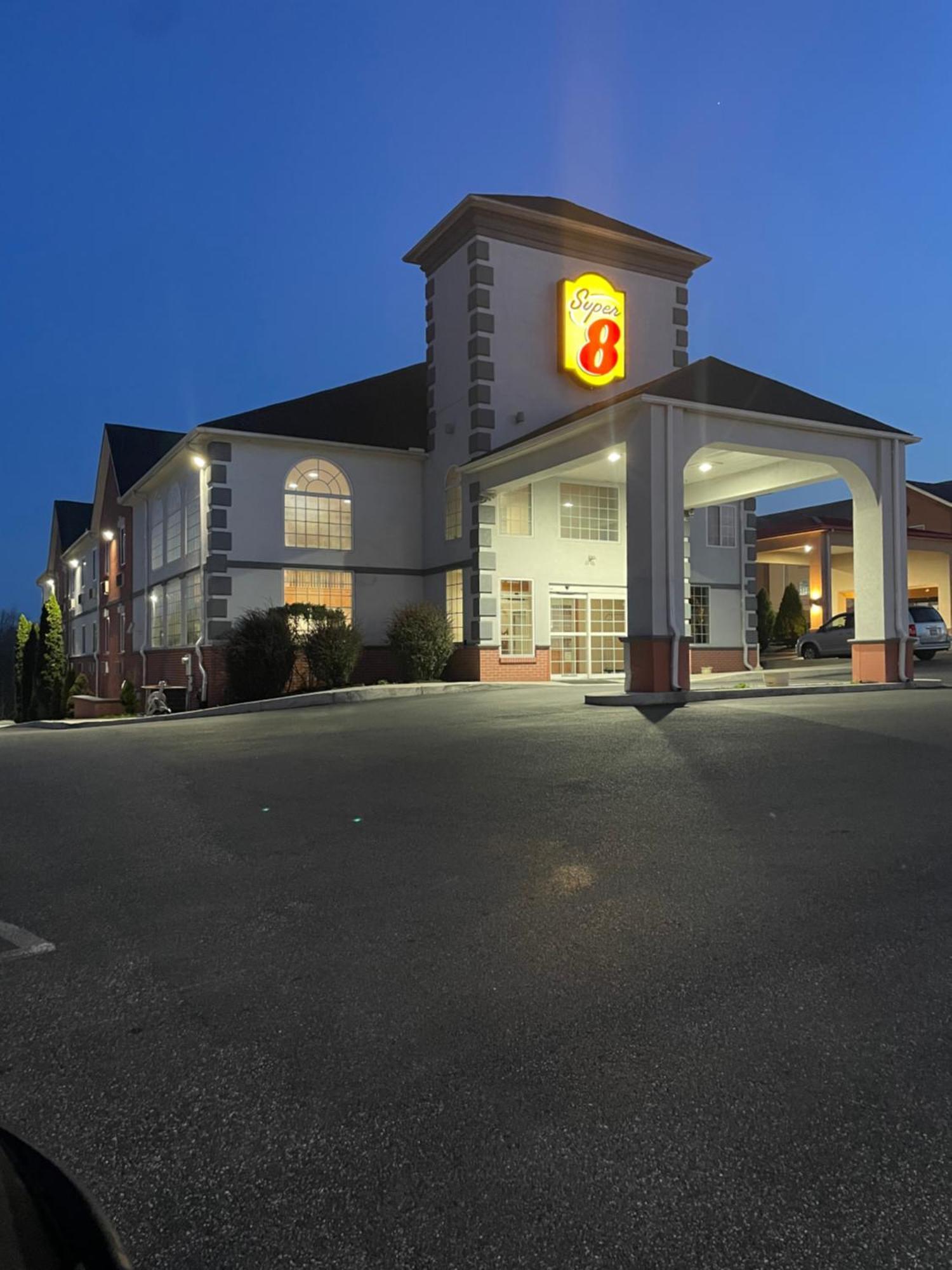 哈里斯堡速8酒店 外观 照片
